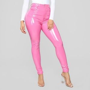 Pink latex pants 💞